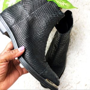 Enzo Angiolini || black leather boots 8 1/2